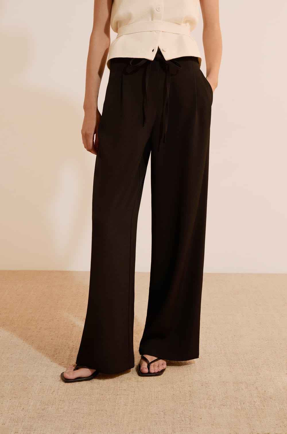 Pantalon fluide large;${refinementColor}