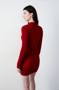 Robe courte en maille;${refinementColor}