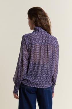 Blouse &agrave; nouer sur le devant &agrave; imprim&eacute;;${refinementColor}