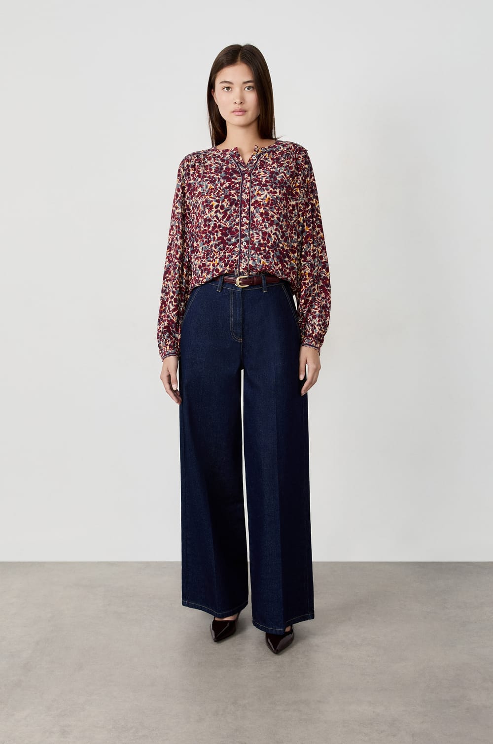 Camisa con estampado floral;${refinementColor}