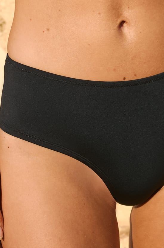 Bikini-Shorty;${refinementColor}