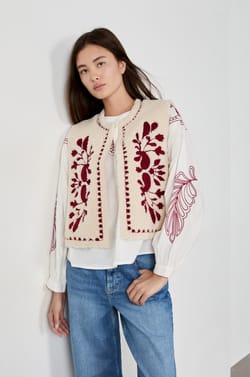 Sleeveless Faux Fur Cardigan;${refinementColor}