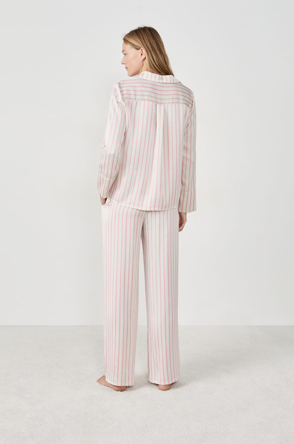 Pyjama 2 pièces à rayures;${refinementColor}