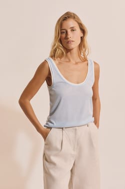 D&eacute;bardeur avec col multicolore;${refinementColor}