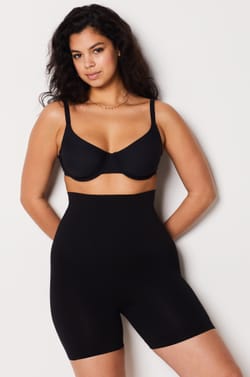 Formendes Slip mit hoher Taille – mittlerer Halt;${refinementColor}