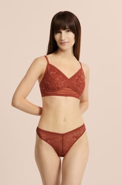 Triangle wireless bra post-mastectomy;${refinementColor}