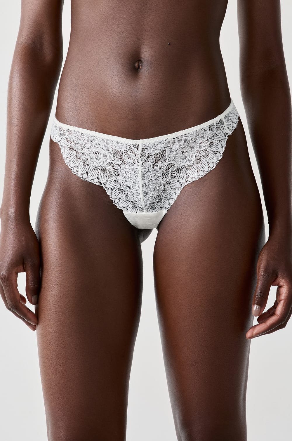 Lace Thong;${refinementColor}