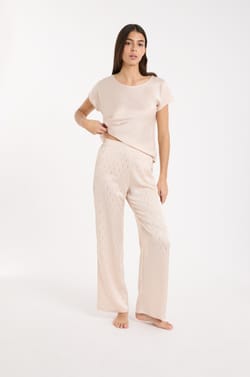 Pyjama 3 pi&egrave;ces satin&eacute;;${refinementColor}