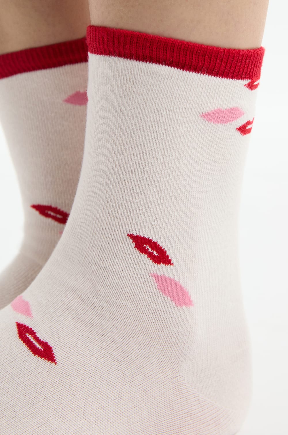 Chaussettes avec coton;${refinementColor}