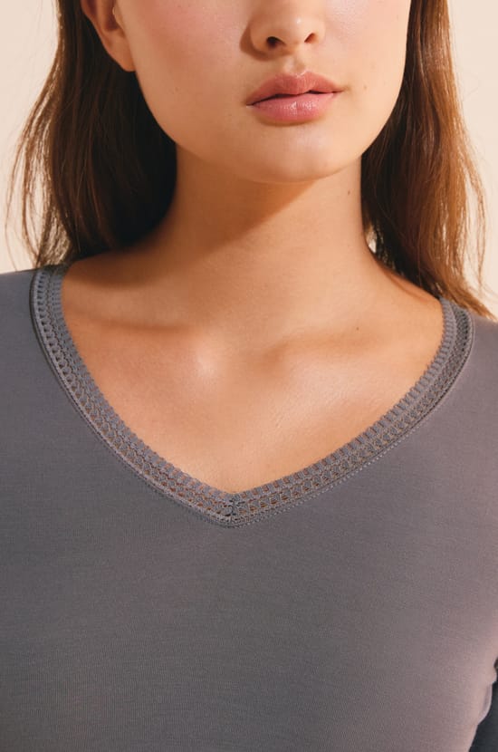 T-shirt col V maille thermique;${refinementColor}