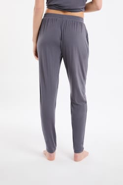   Pantalón de pijama liso;${refinementColor}