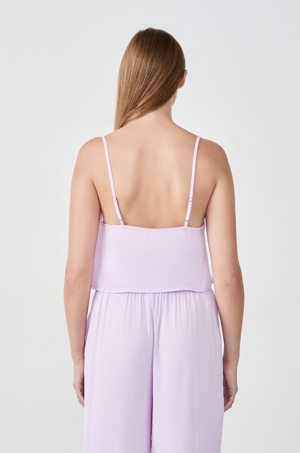 Top satinado con tirantes;${refinementColor}