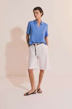 Blouse &agrave; manches courtes avec lin;${refinementColor}