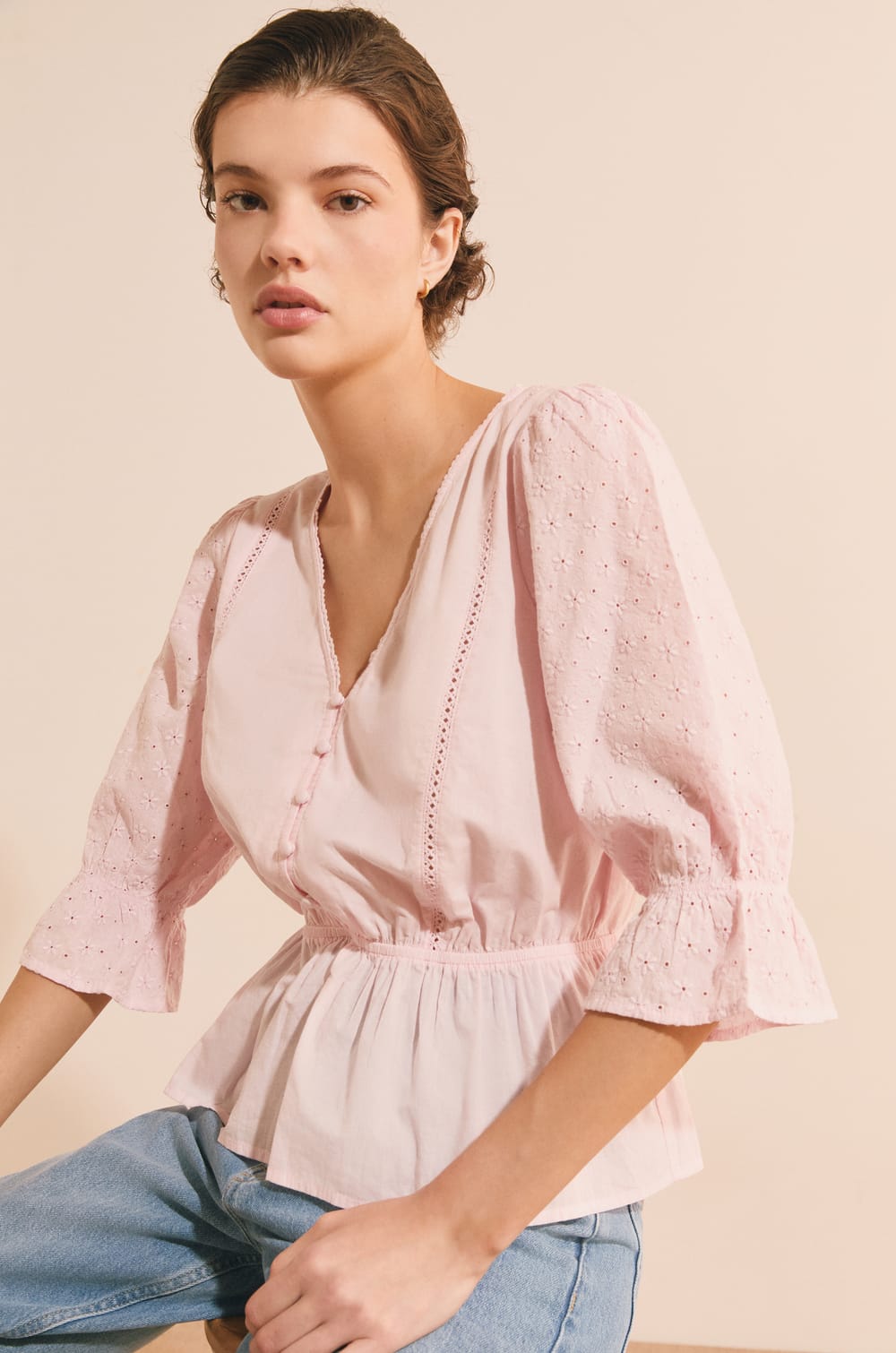 Blouse avec broderie en coton;${refinementColor}