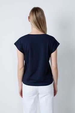 Camiseta de algodón con cuello en V;${refinementColor}