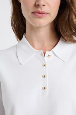 Pull col polo avec boutons dor&eacute;s;${refinementColor}