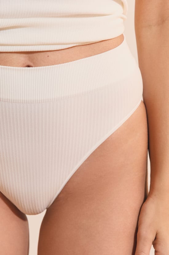 Culotte midi &eacute;chancr&eacute;e;${refinementColor}