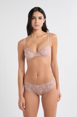 Classic Lace Bra;${refinementColor}