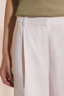 Short bermuda;${refinementColor}