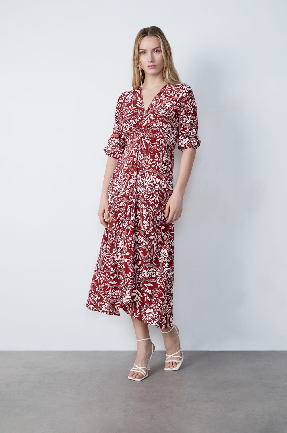 Robe longue à motifs;${refinementColor}