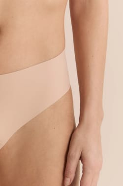 Microfibre Thong;${refinementColor}