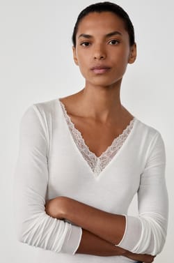 Long Sleeve Thermal Knit T-Shirt With Cashmere;${refinementColor}