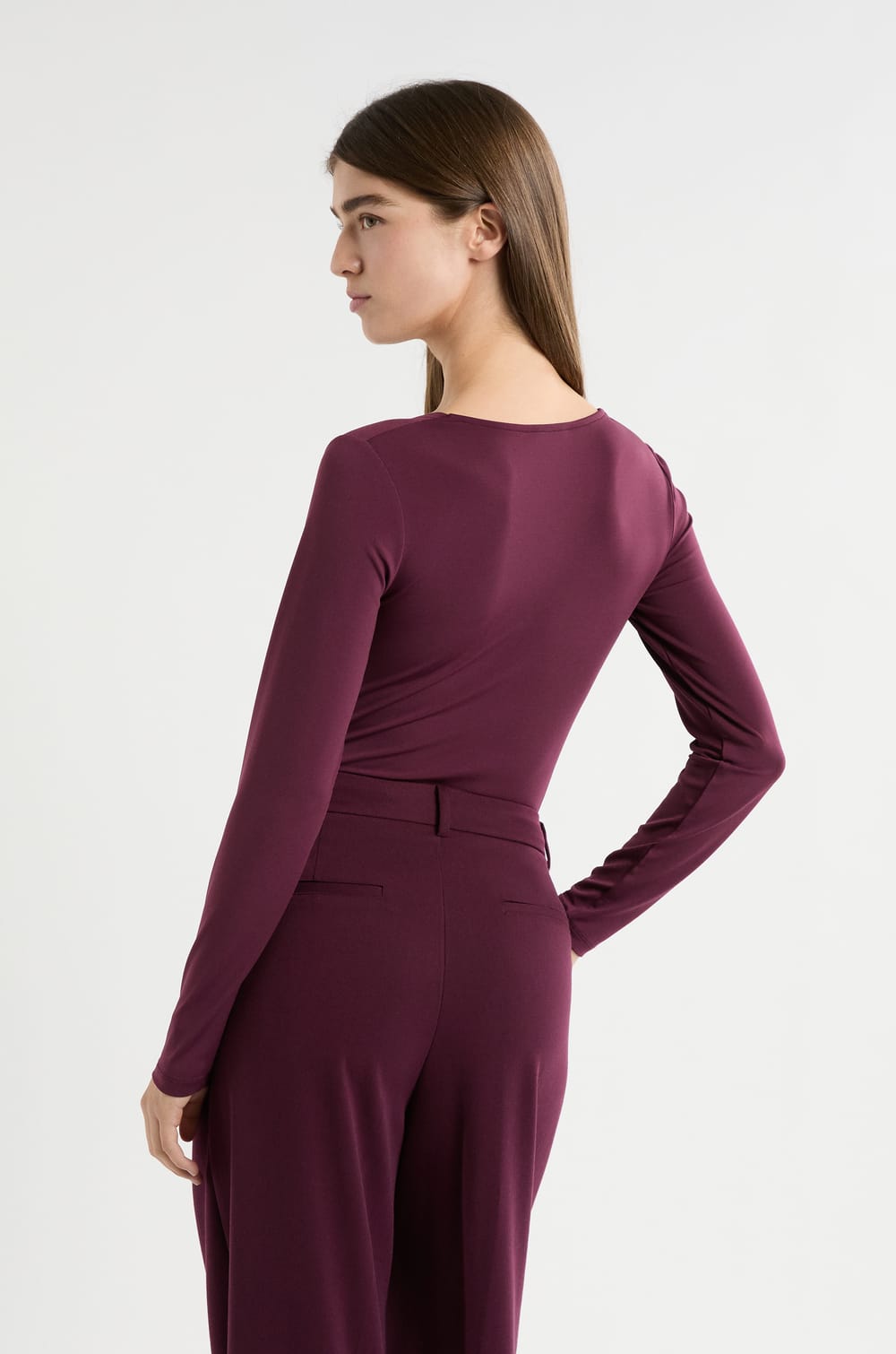 Long-sleeved T-shirt with ring;${refinementColor}