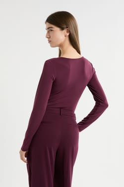 Long-sleeved T-shirt with ring;${refinementColor}