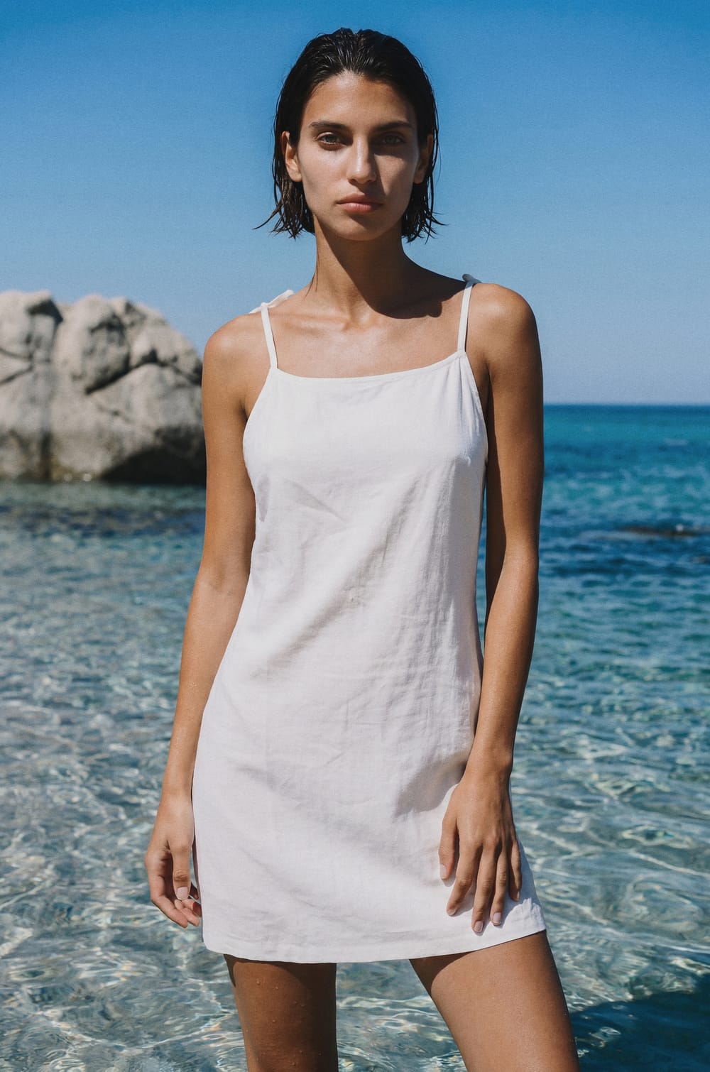 Robe &agrave; rayures et noeuds avec lin;${refinementColor}
