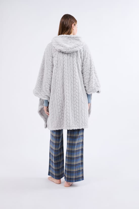 Poncho à manches 3/4;${refinementColor}