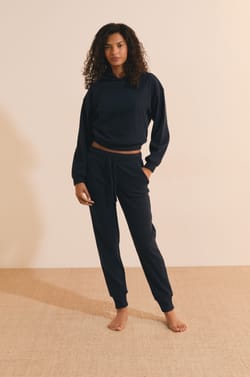 Sweatshirt de pyjama en velours c&ocirc;tel&eacute;;${refinementColor}