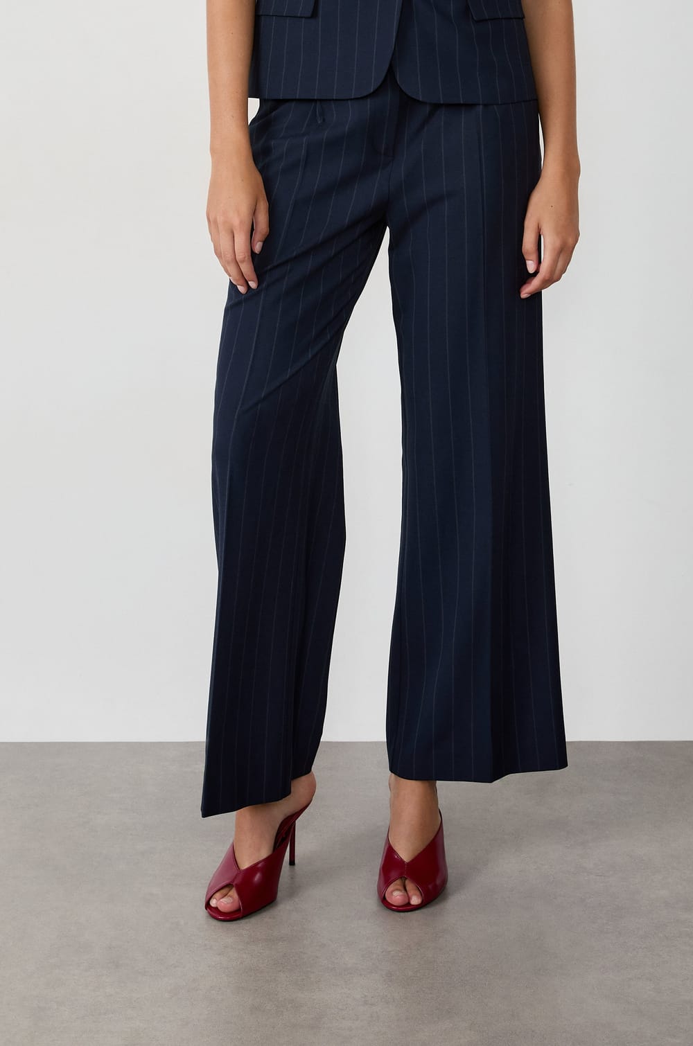 Pantalon à rayures;${refinementColor}