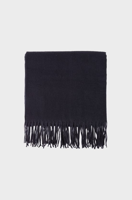 Scarf with Fringes;${refinementColor}