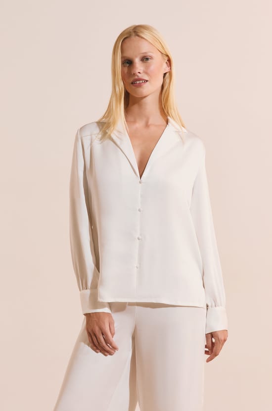 Chemise de pyjama satin&eacute;e;${refinementColor}