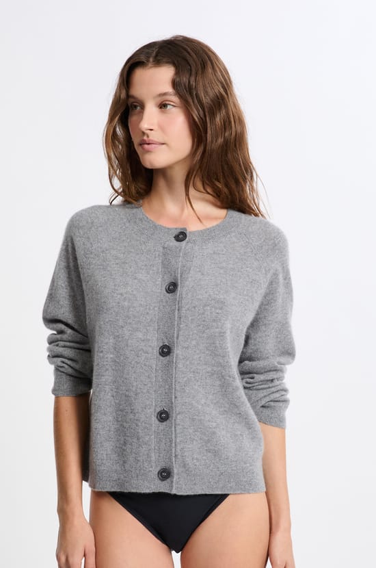 Cardigan en cachemire;${refinementColor}