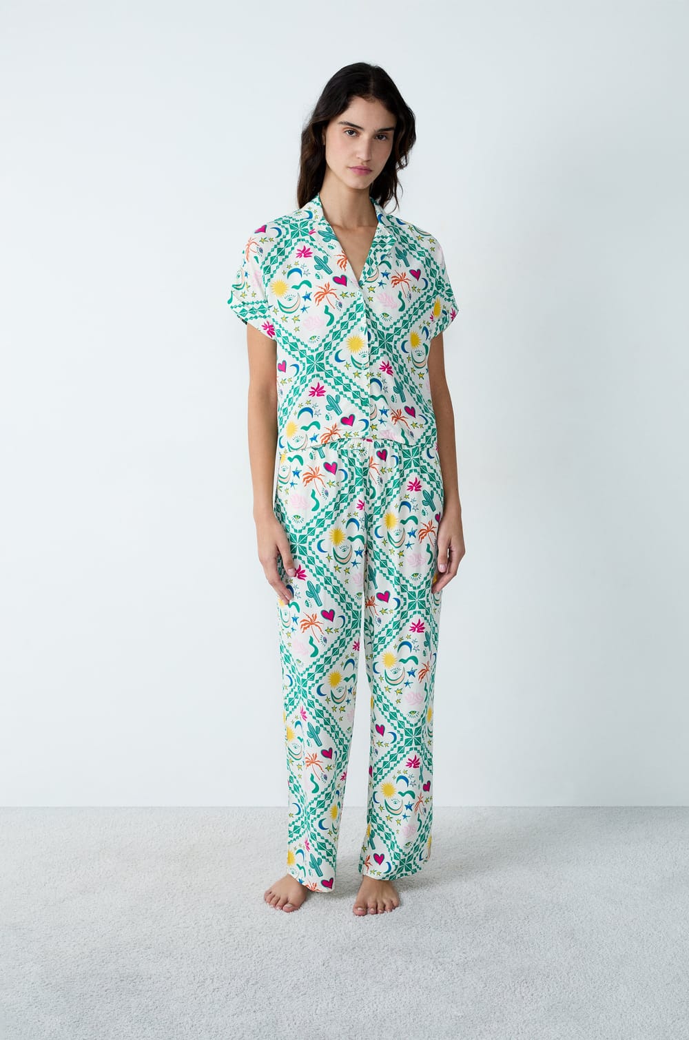 Camisa de pijama de manga corta estampada;${refinementColor}