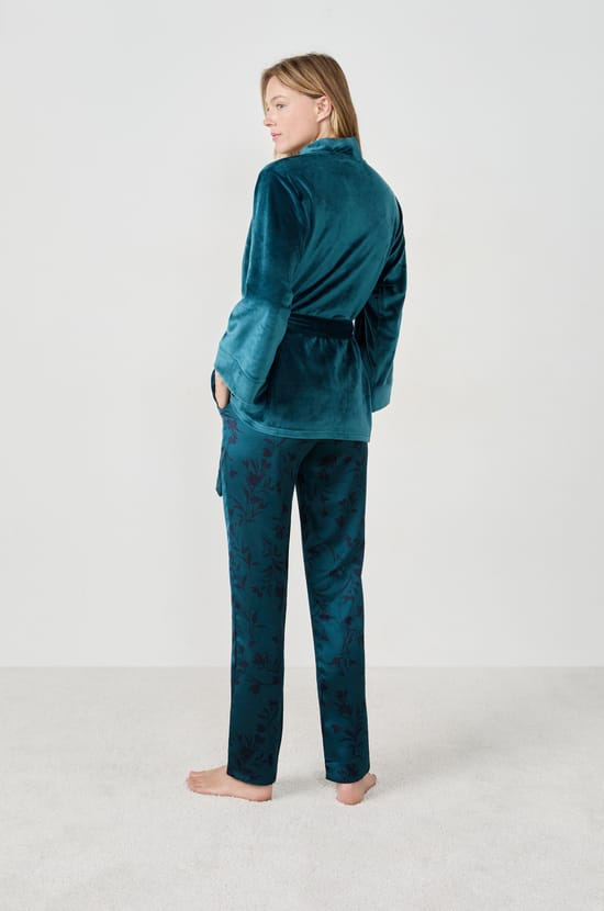 Ensemble de pyjama 3 pièces satiné;${refinementColor}