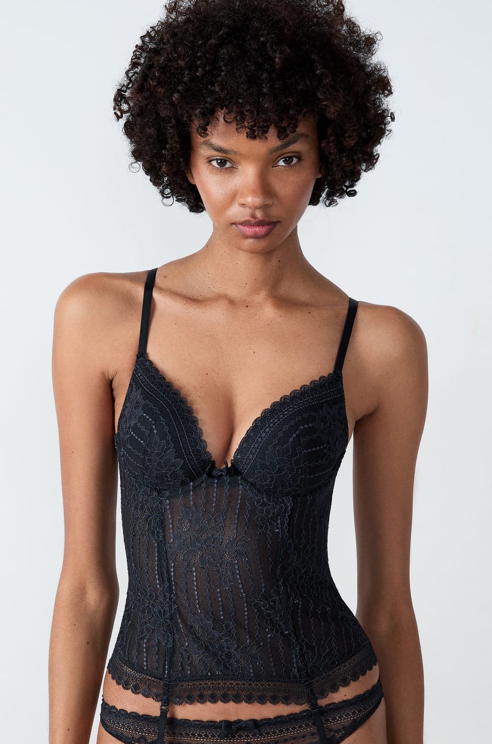Lace Corset;${refinementColor}