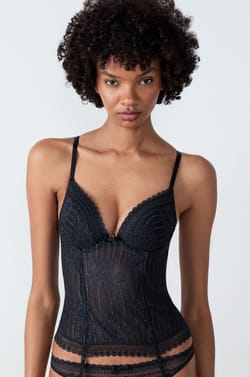 Lace Corset;${refinementColor}