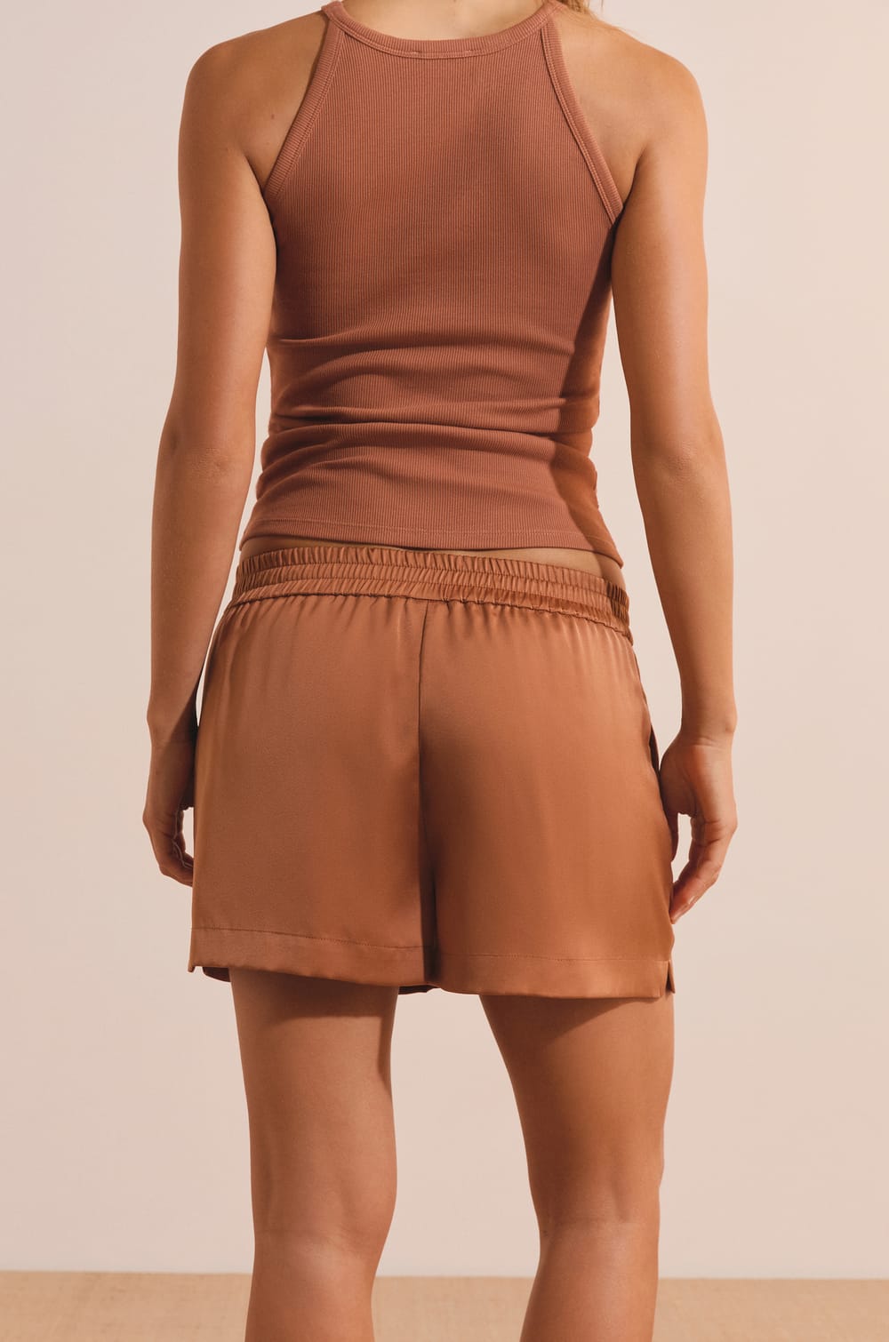 Short de pyjama satin&eacute;;${refinementColor}