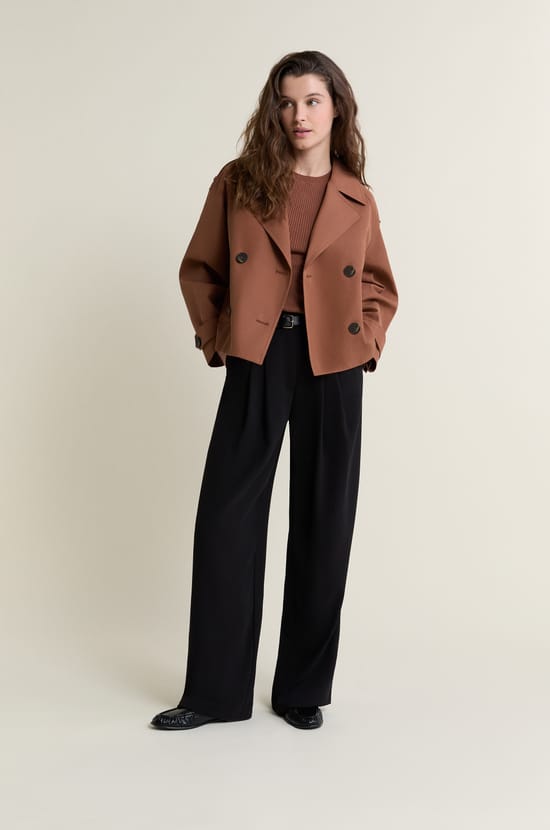 Trench court;${refinementColor}