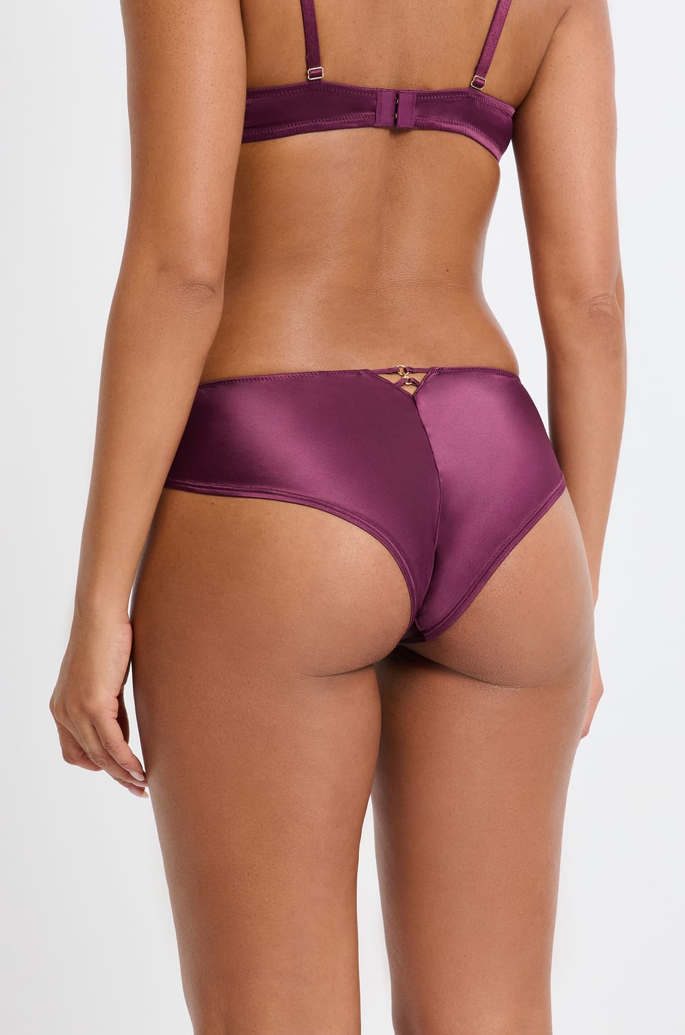 Hipster mit Blumenstickerei;${refinementColor}