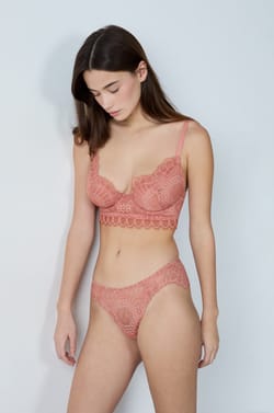 Lace Boyshort;${refinementColor}