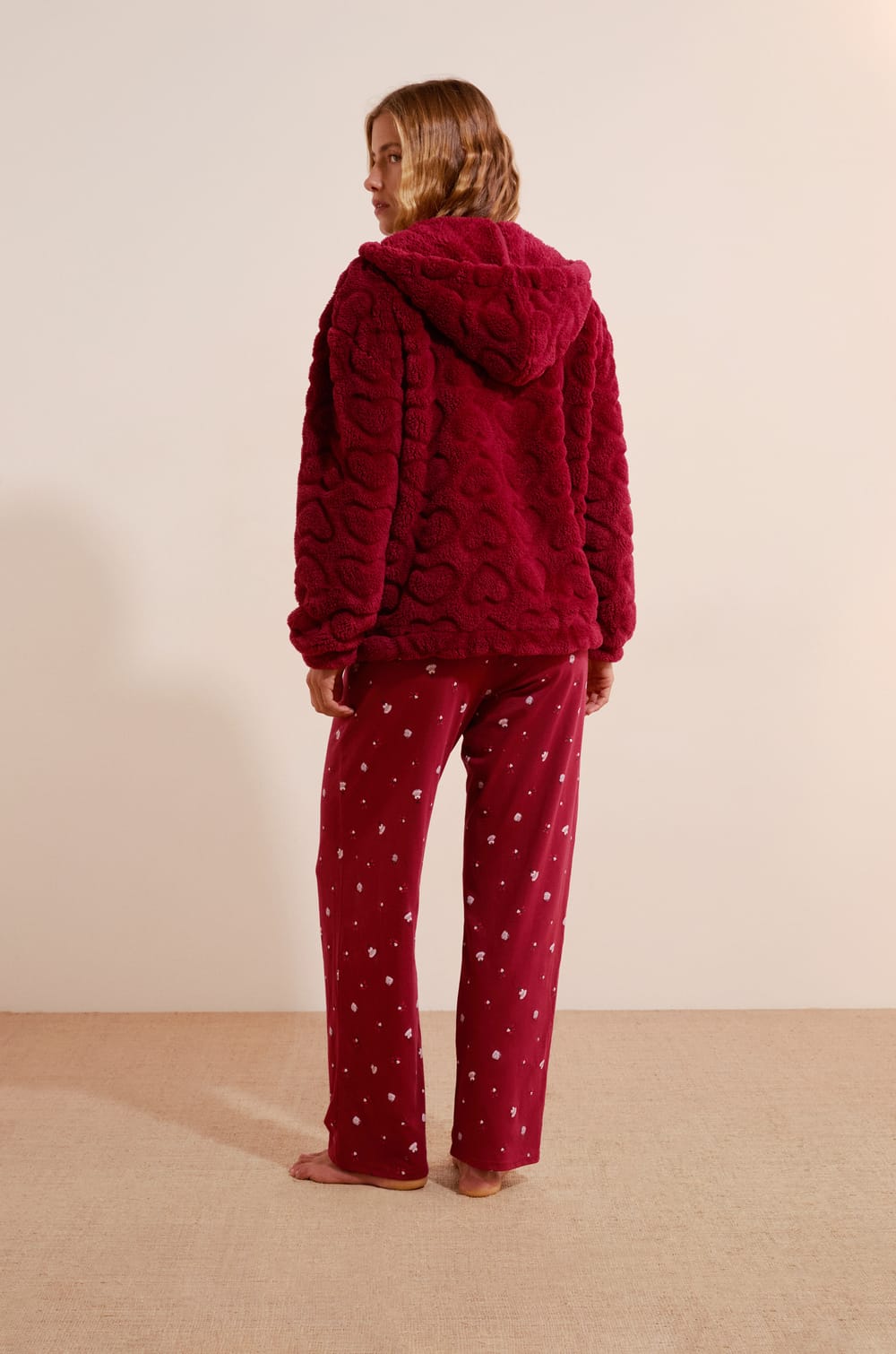 Ensemble de pyjama 3 pi&egrave;ces avec coton &agrave; motifs c&oelig;urs;${refinementColor}