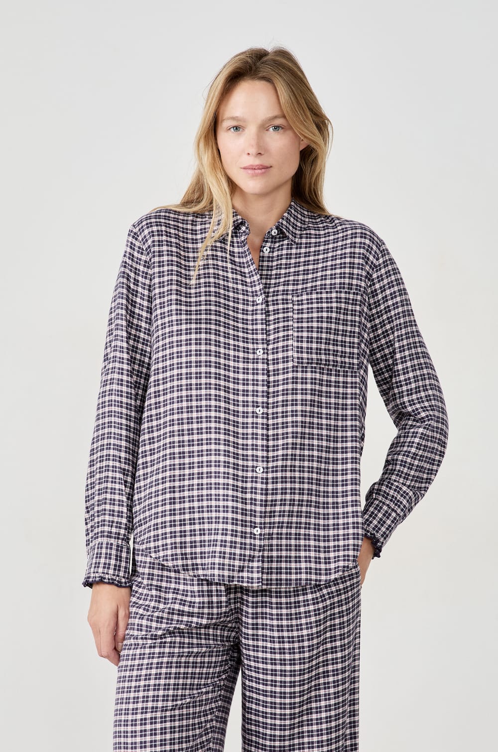 Chemise de pyjama à carreaux;${refinementColor}