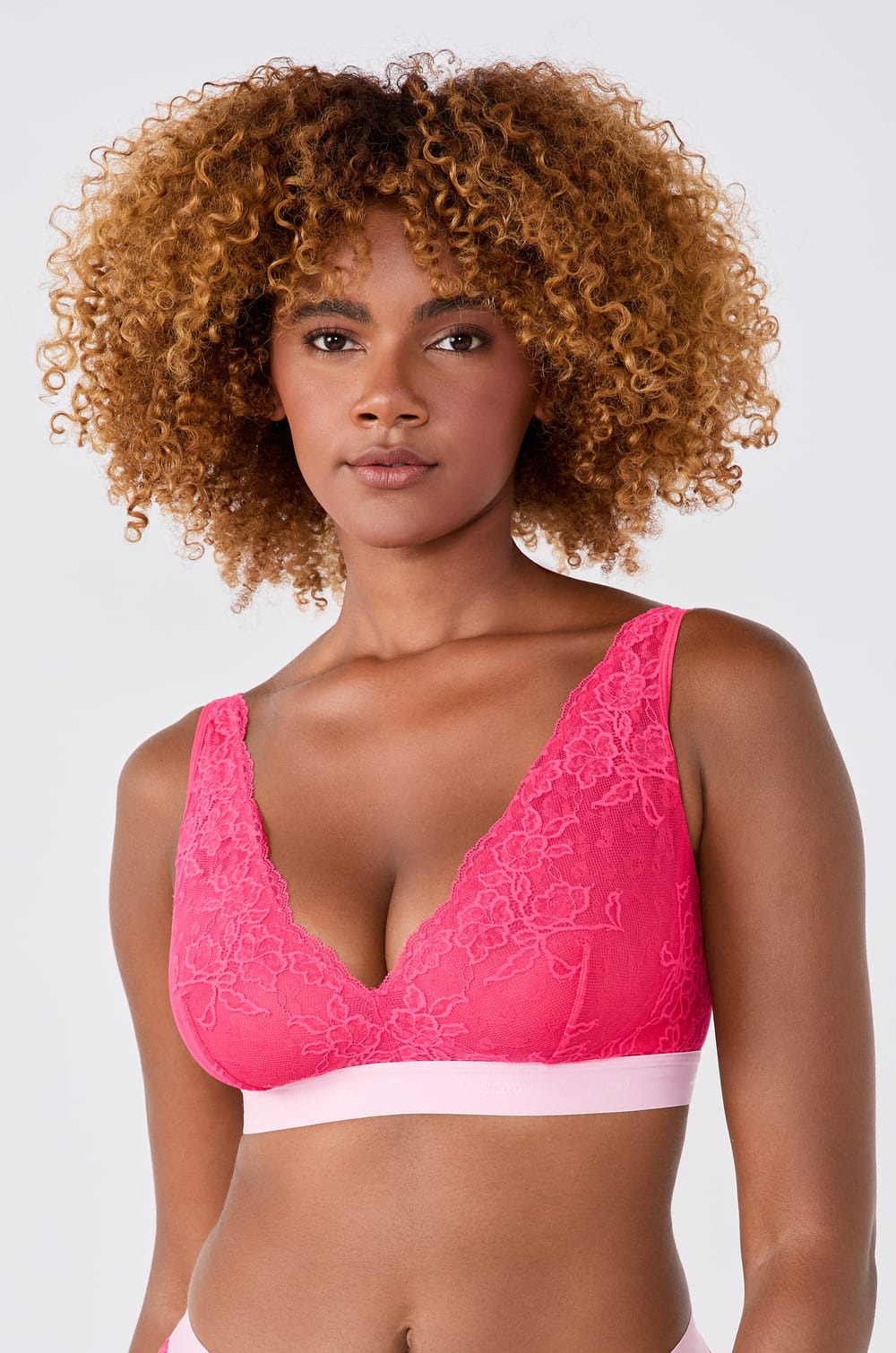 BH ohne Bügel mit Triangel-Form für grosse Körbchen Etam x Lemonade Dolls;${refinementColor}