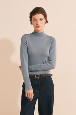 Pull en maille fine &agrave; manches mi-longues;${refinementColor}