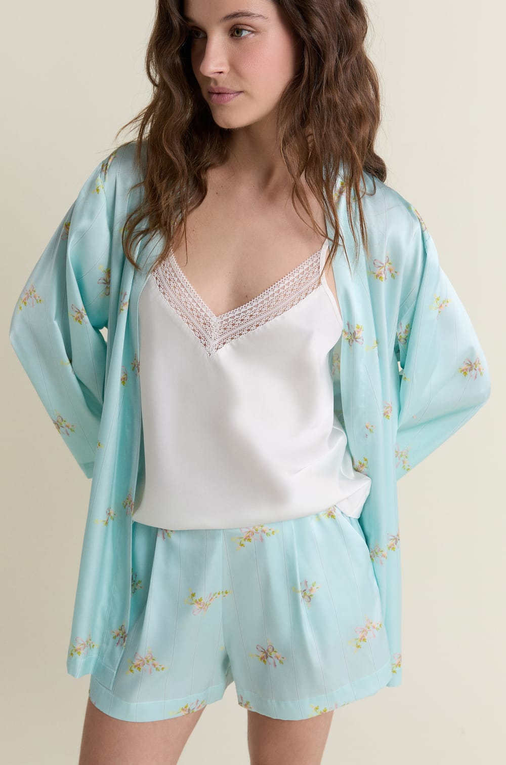 Pyjama 3 pi&egrave;ces ;${refinementColor}