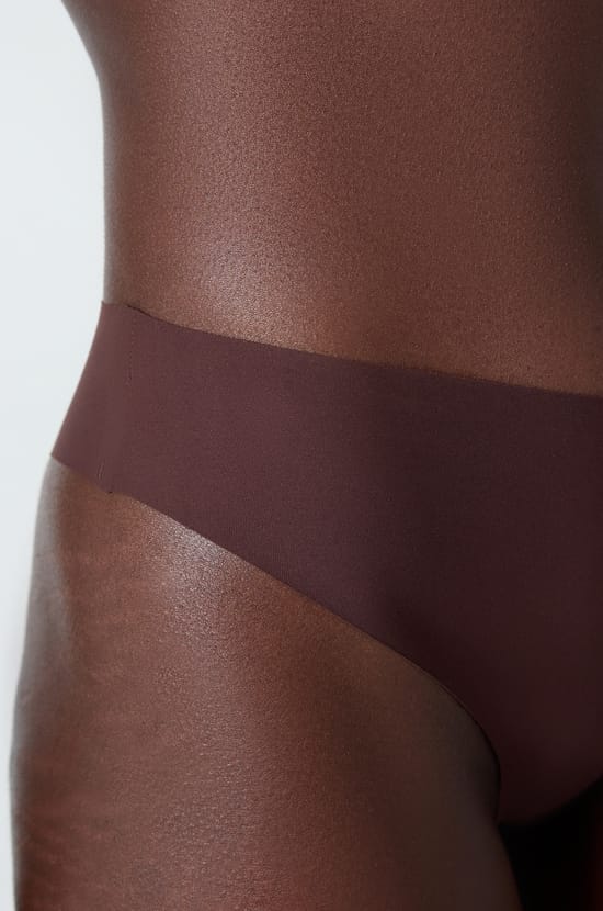Tanga high leg en microfibre;${refinementColor}