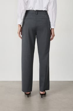 Pantalon droit;${refinementColor}